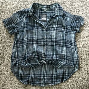 Lucky Brand size medium tie front blue plaid